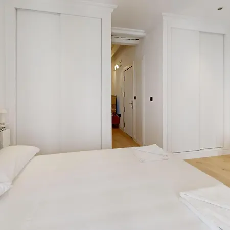 Apartment Friendly Center Iii